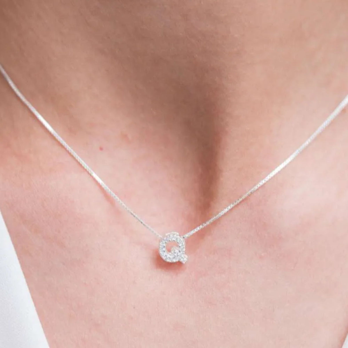 Colar Mini Iniciais Cravejado Zircônias Cristais Prata 925