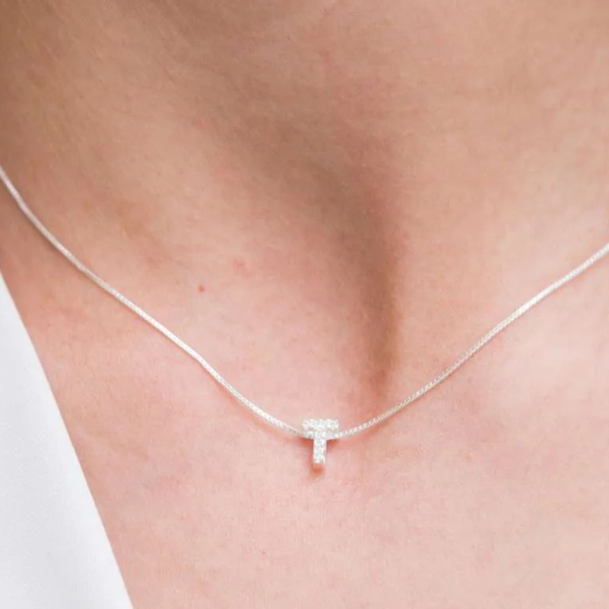 Colar Mini Iniciais Cravejado Zircônias Cristais Prata 925