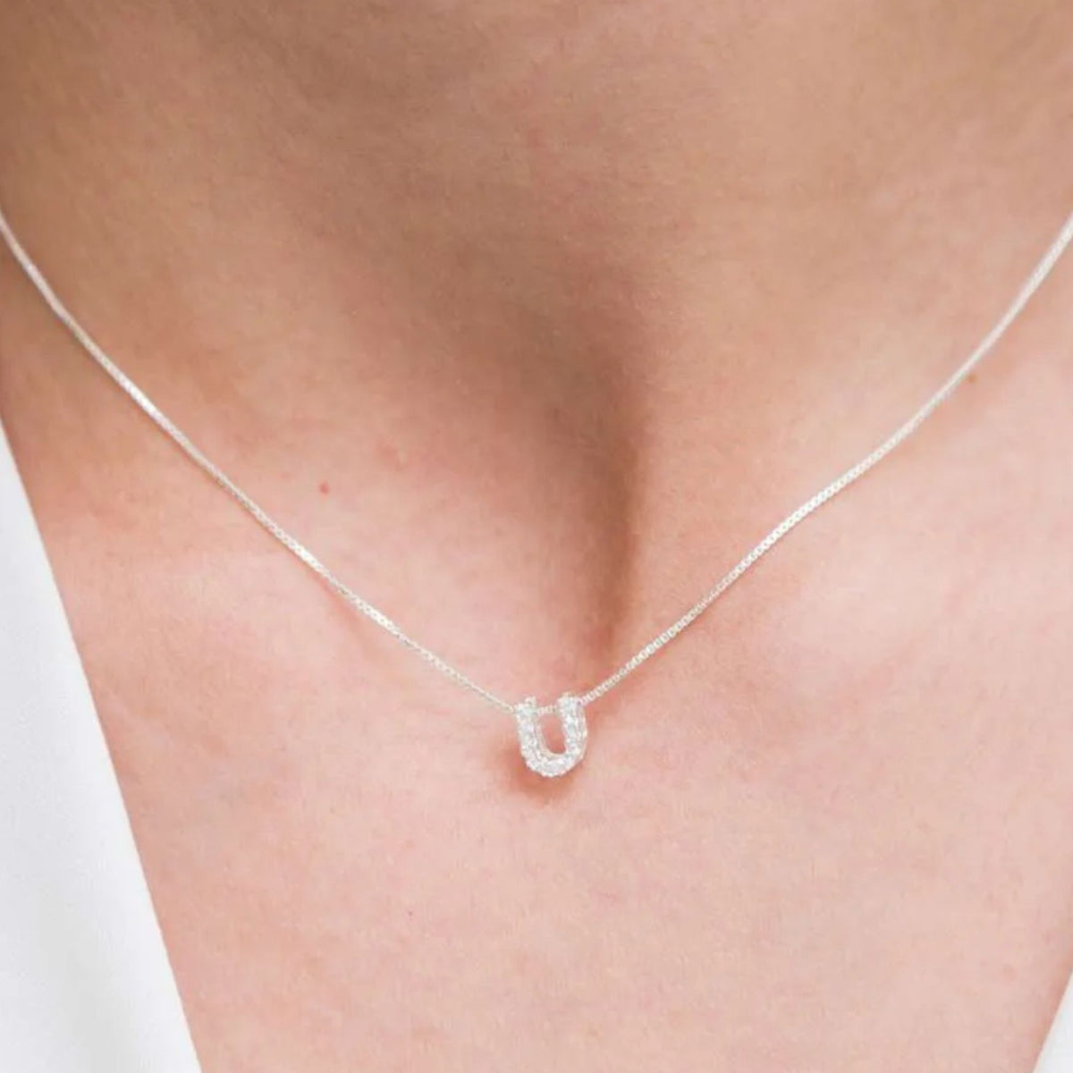 Colar Mini Iniciais Cravejado Zircônias Cristais Prata 925