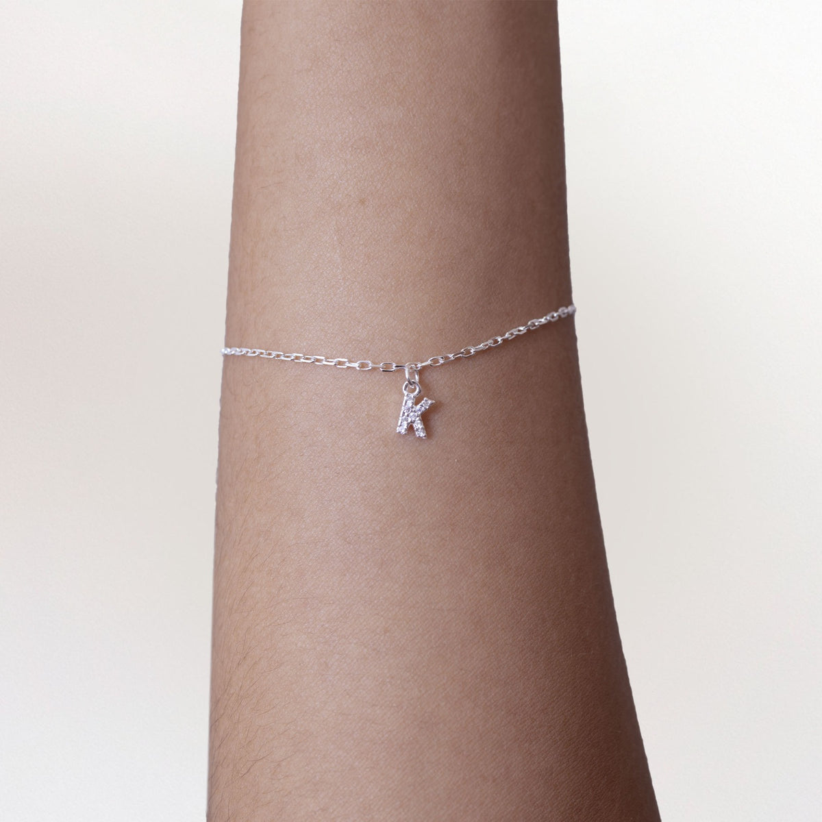 Pulseira de Prata 925 Mini Iniciais Cravejadas