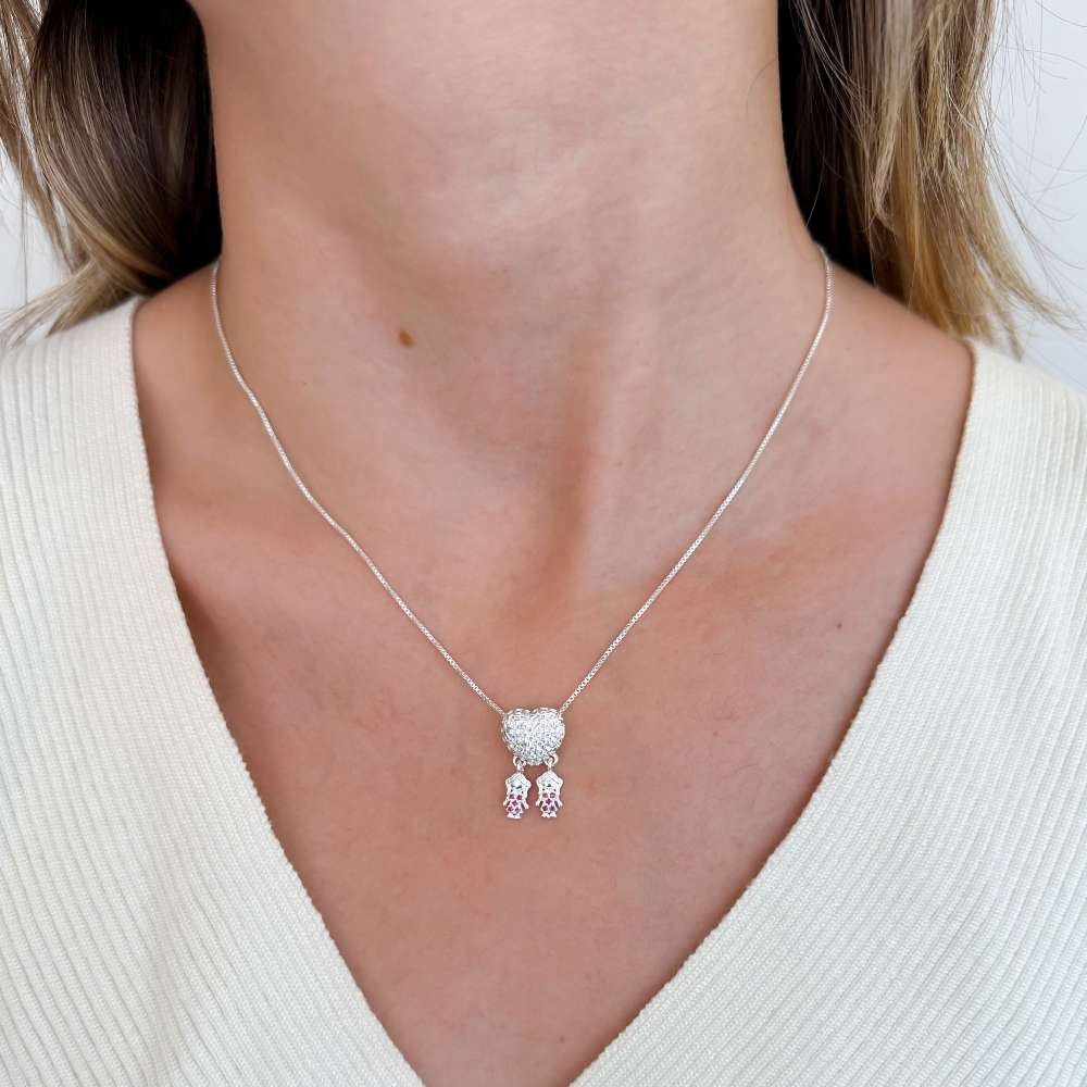 Colar Coração Cravejado com Meninas Zircônias Pink Prata 925