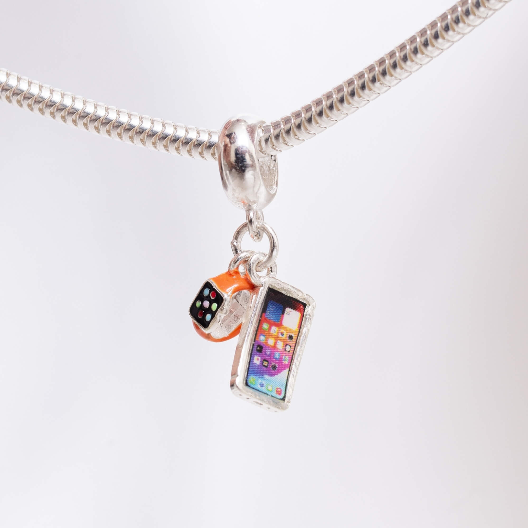 Berloque Iphone e Relógio Smart Watch Prata 925
