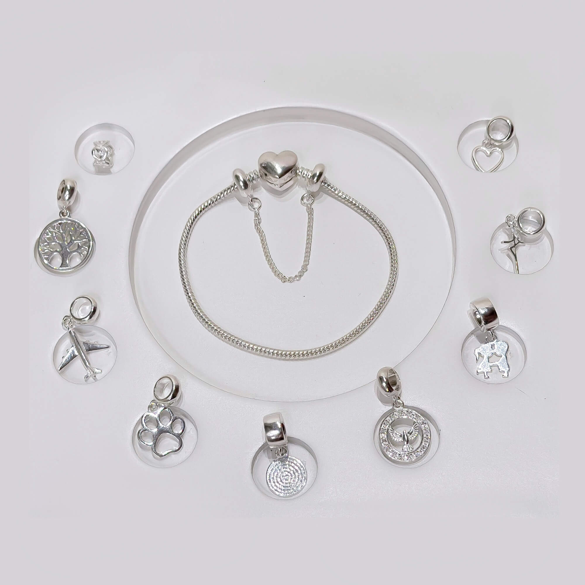 Kit Minha Primeira Pulseira Coração + Berloque Mini Separador Corações + Escolha Seu Berloque + Frete Grátis