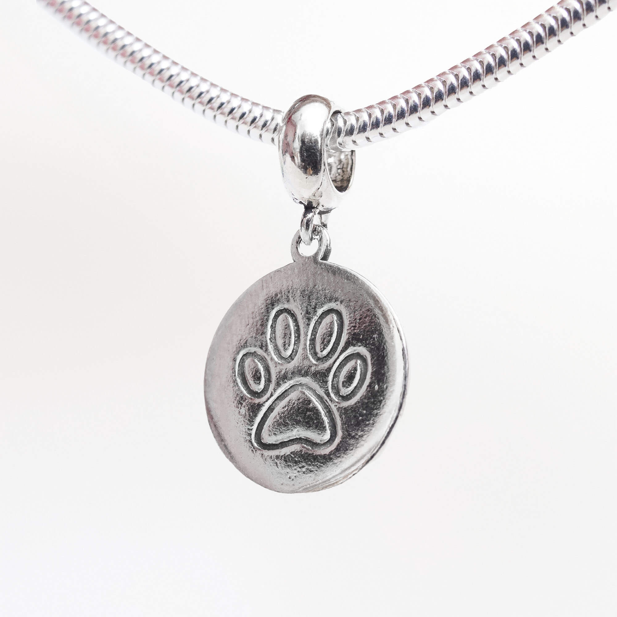 Berloque Medalha Pata de Cachorro Prata 925