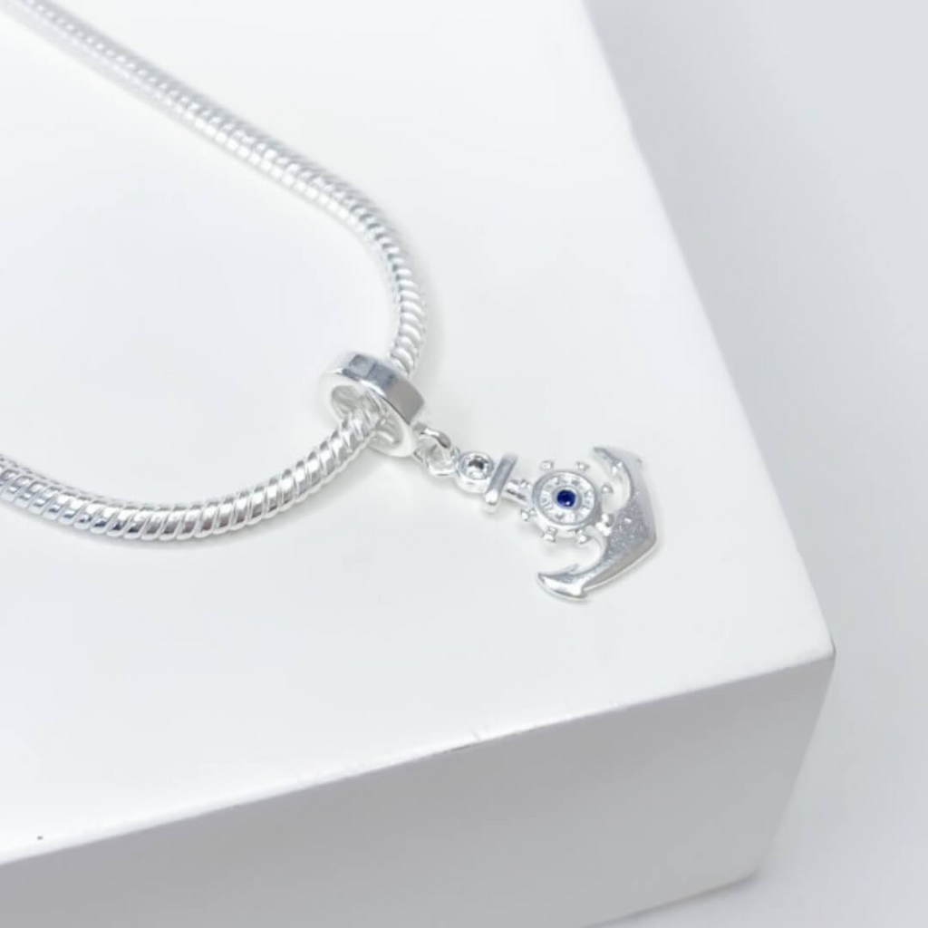 Berloque Âncora com Zircônia Azul Prata 925