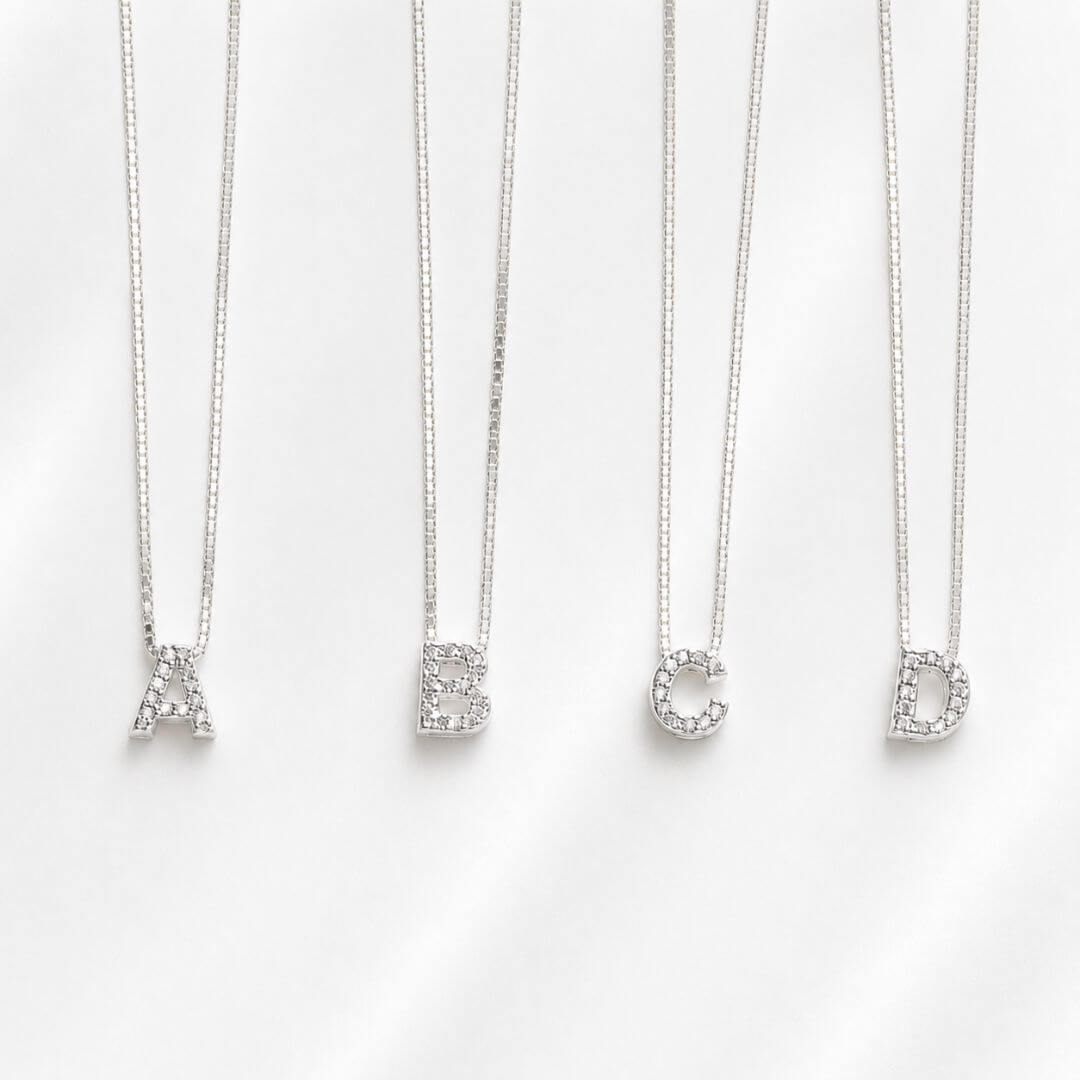Colar Mini Iniciais Cravejado Zircônias Cristais Prata 925
