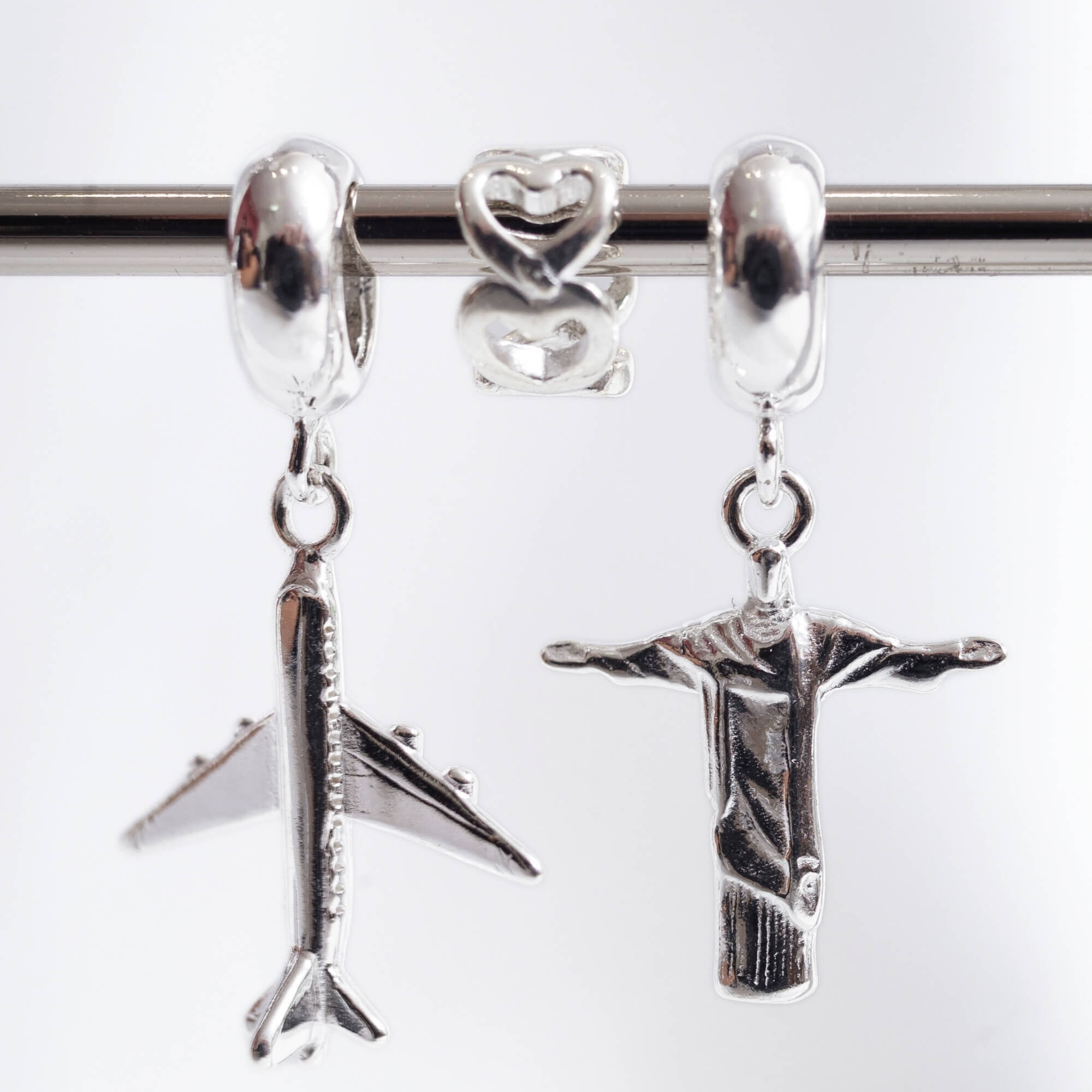 Leve 3 pague 2 - Kit de Berloques em Prata 925 com Avião Pingente, Cristo Redentor e Ganhe Mini Separador Corações