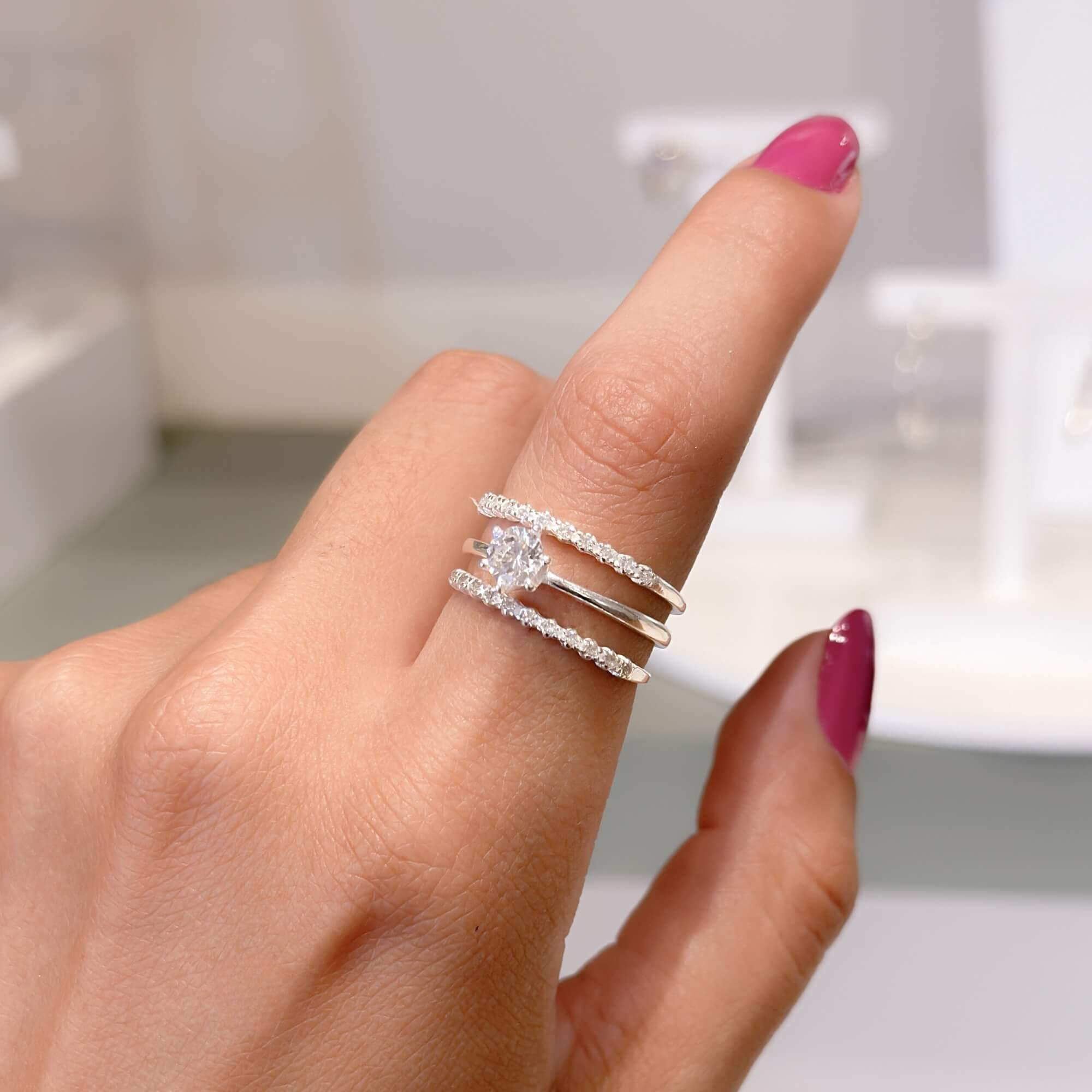 Kit de Anéis em Prata 925 Solitário com Zircônia + 2 Aparadores Cravejados