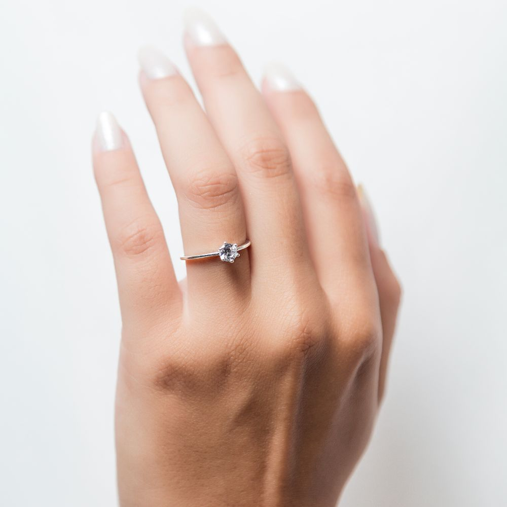 Anel Solitário com Zircônia Cristal Prata 925