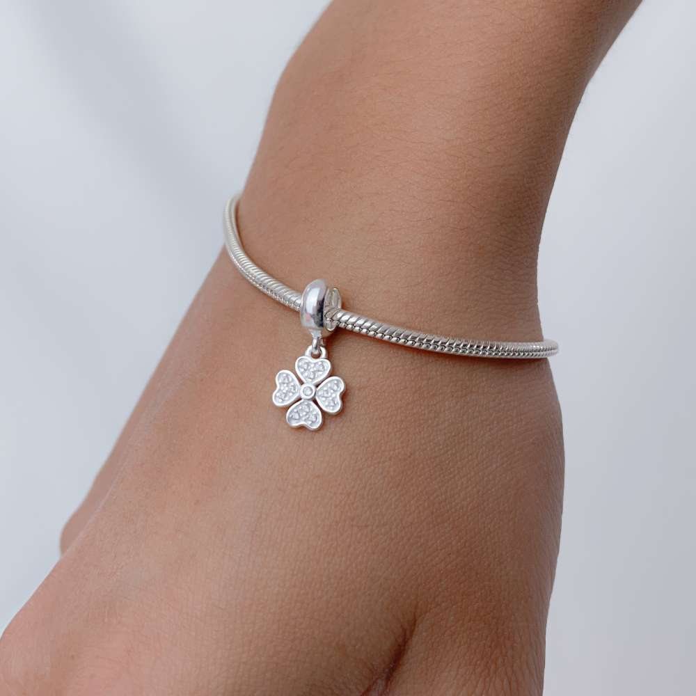 Berloque Trevo da Sorte com Zircônia Cristal Prata 925