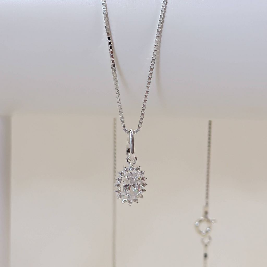 Colar Ponto de Luz Com Cravejado Cristal Prata 925