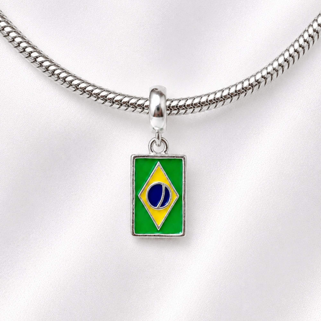Berloque Bandeira do Brasil Copa do Mundo Prata 925