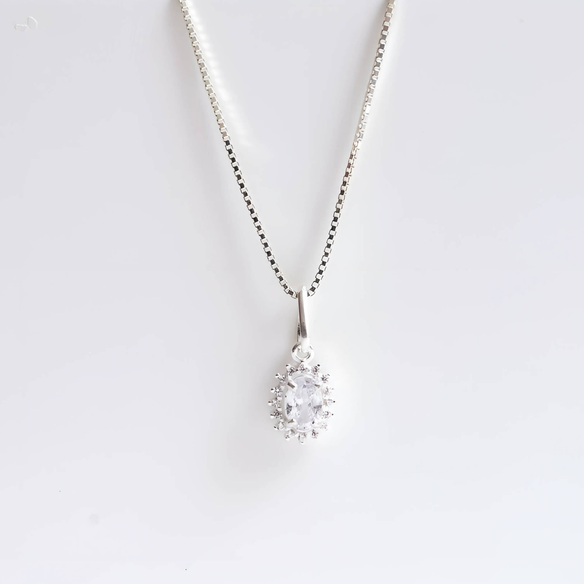 Colar Ponto de Luz Com Cravejado Cristal Prata 925