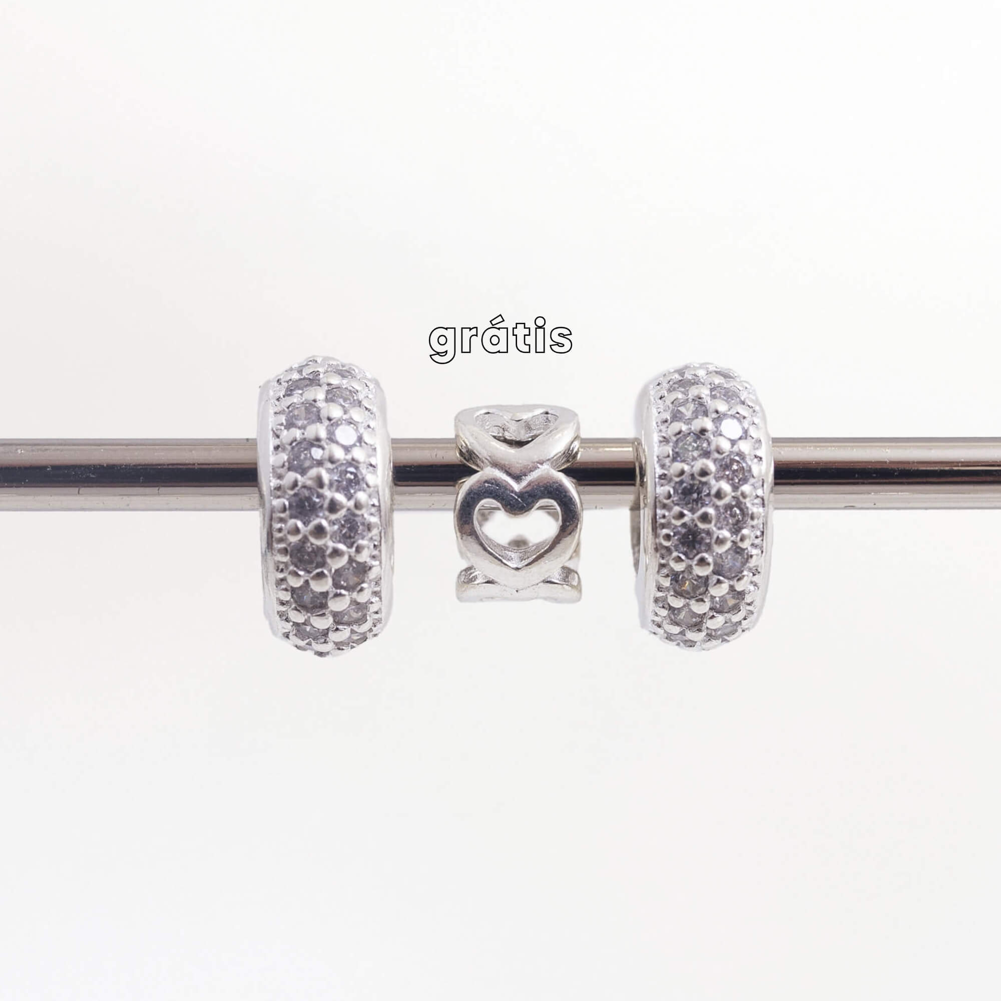 Leve 3 pague 2 - Kit de Berloques em Prata 925 com 02 Separadores Zircônia Cristal e Ganhe Mini Separador Corações