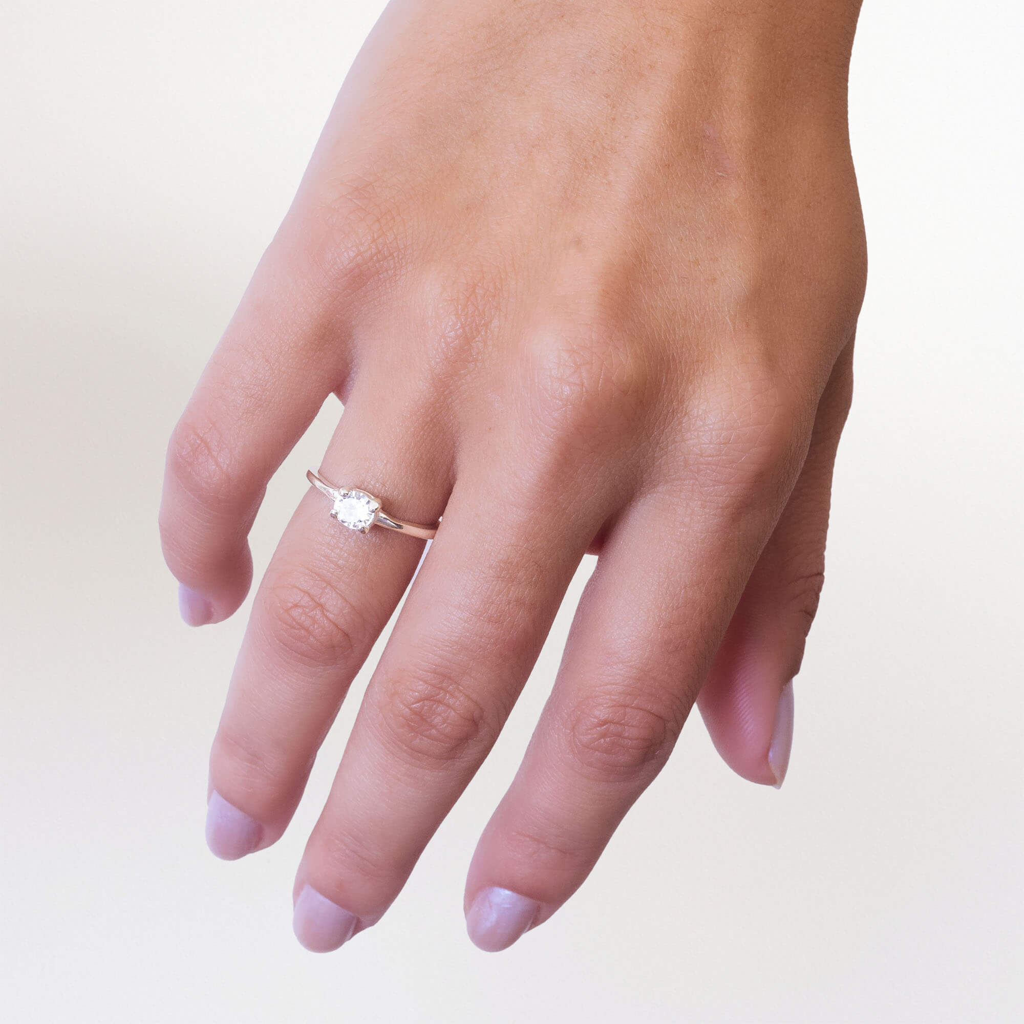 Anel de Prata 925 Solitário Liso Com Zircônia Quadrada