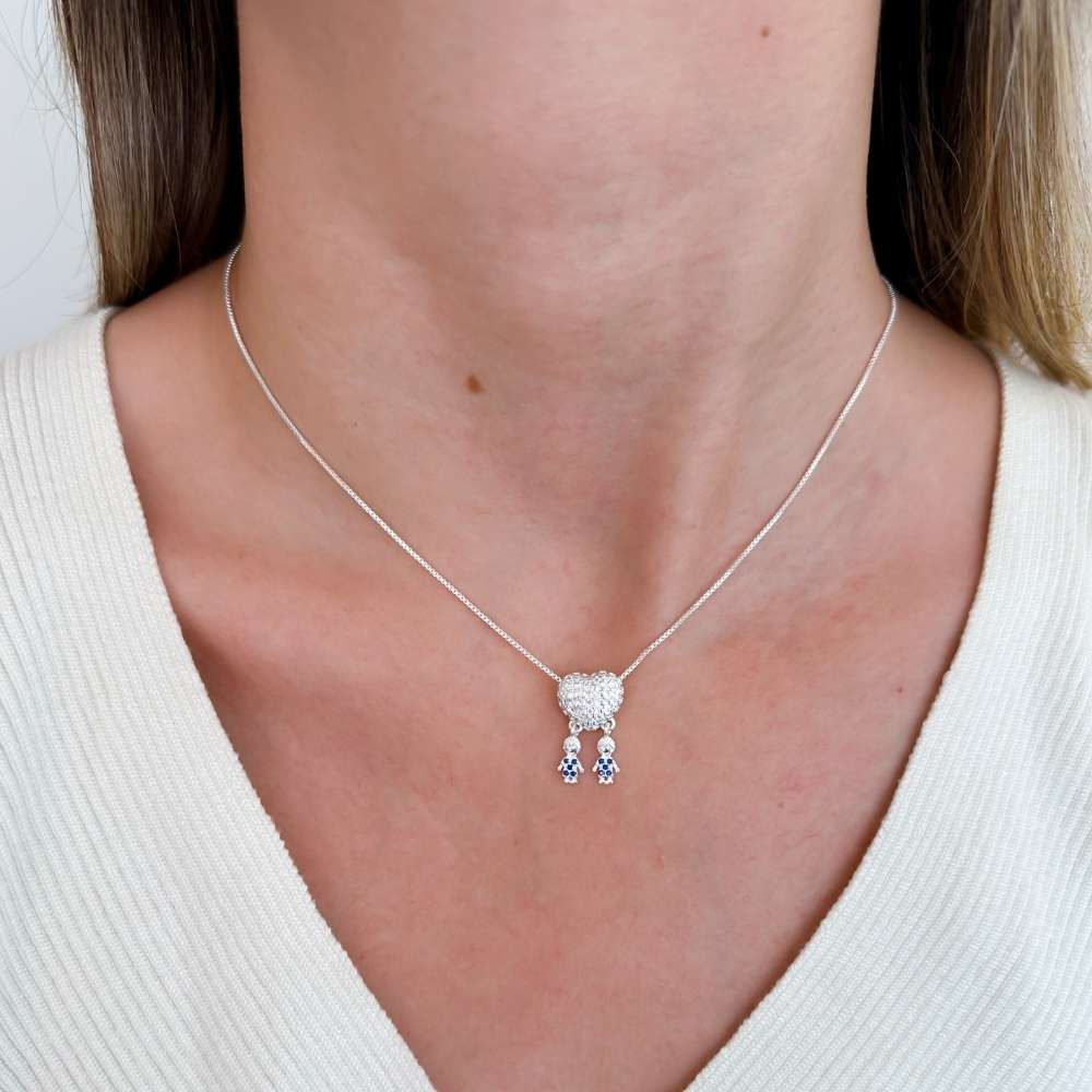 Colar Coração Cravejado com Meninos Zircônias Azul Prata 925