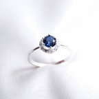 Anel Solitário Cravejado Azul Safira Prata 925