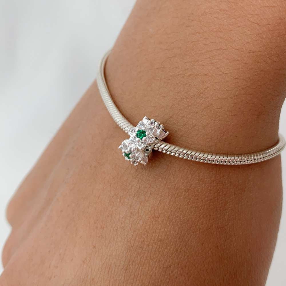 Berloque Mini Separador Flor Com Zircônia Verde Prata 925