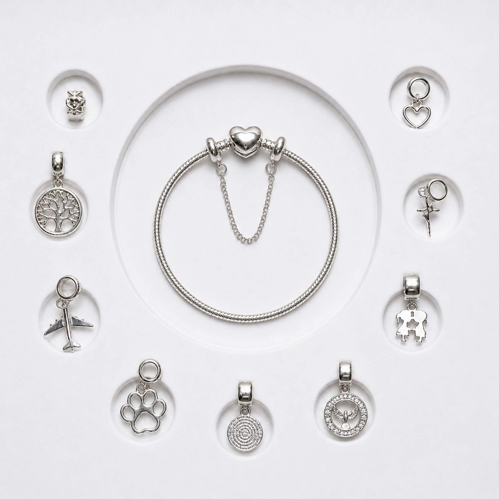 Kit Minha Primeira Pulseira Coração + Berloque Mini Separador Corações + Escolha Seu Berloque + Frete Grátis