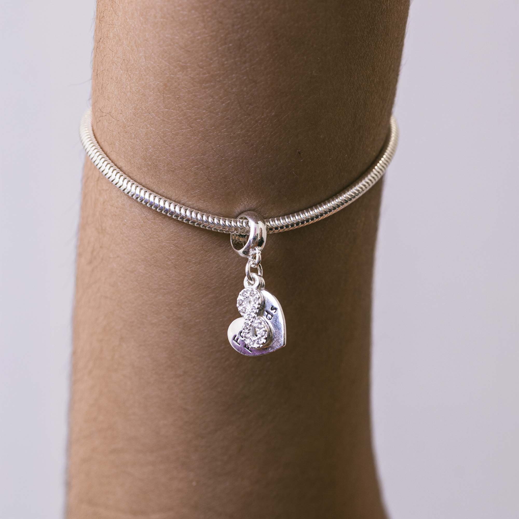 Berloque Coração Friends Forever com Pingente do Infinito Prata 925