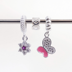 Leve 3 pague 2 - Kit de Berloques em Prata 925 com Flor Zircônia Rosa, Borboleta Rosa e Ganhe Mini Separador Corações
