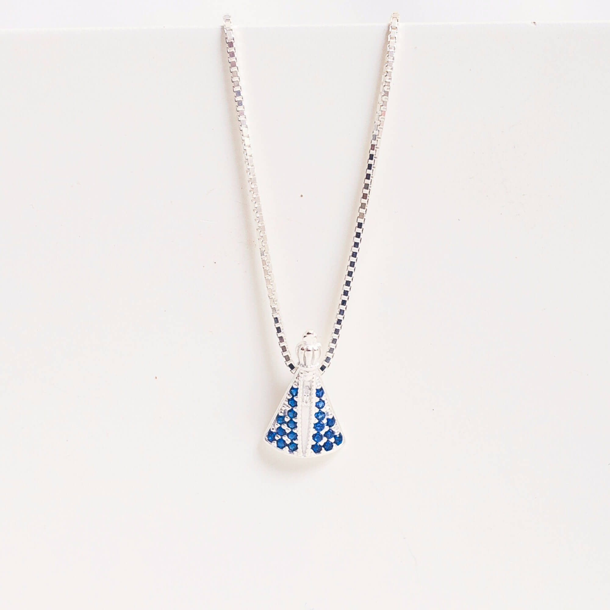 Colar Mini Nossa Senhora Aparecida Cravejado com Zircônias Prata 925