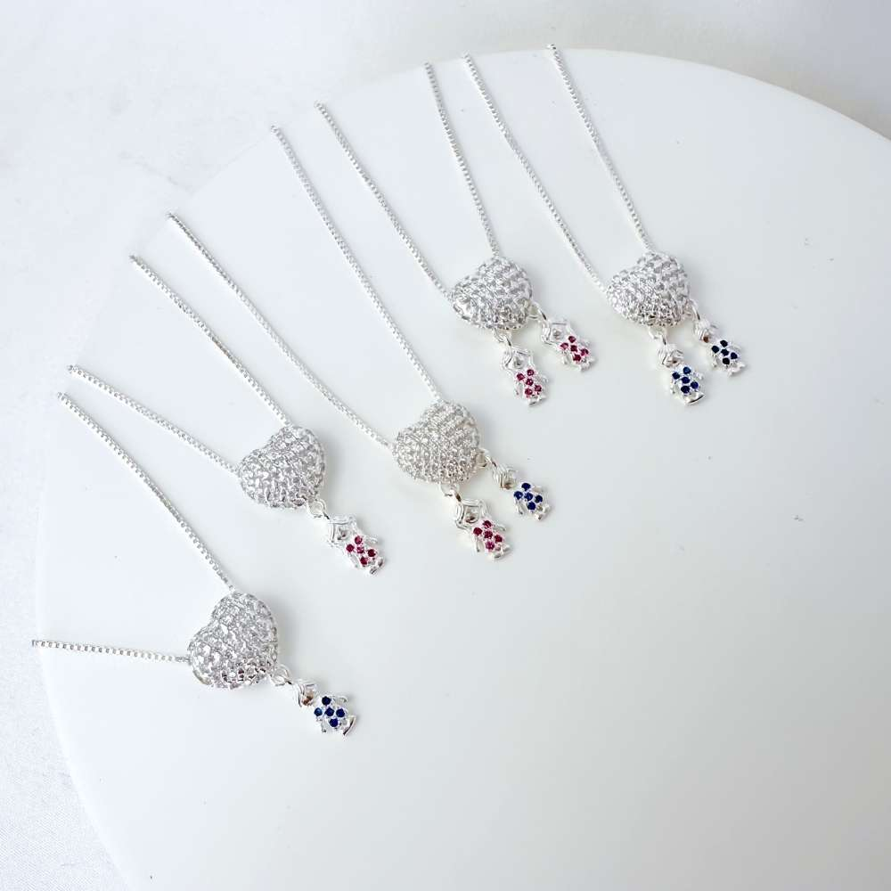 Colar Coração Cravejado com Menino Zircônias Azul Prata 925