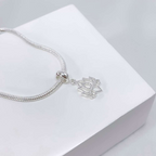 Berloque Flor de Lotus Prata 925
