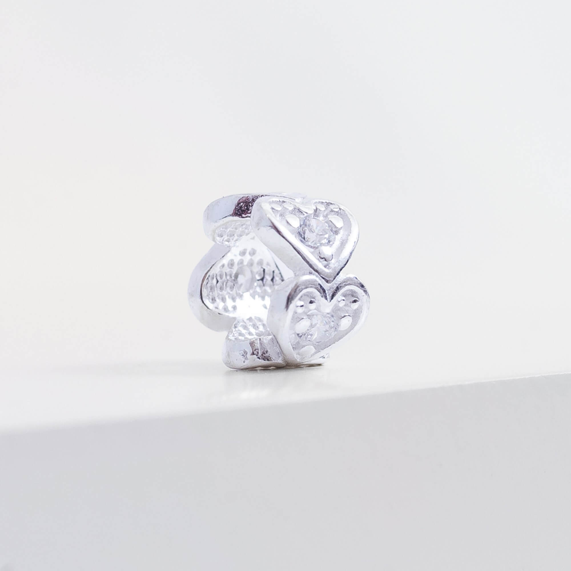 Berloque Mini Separador Corações com Zircônia Cristal Prata 925