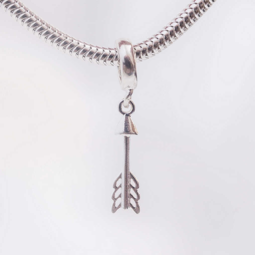 Berloque Flecha Prata 925