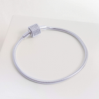 Pulseira de Berloque Tradicional Cravejada Com Zircônias Prata 925
