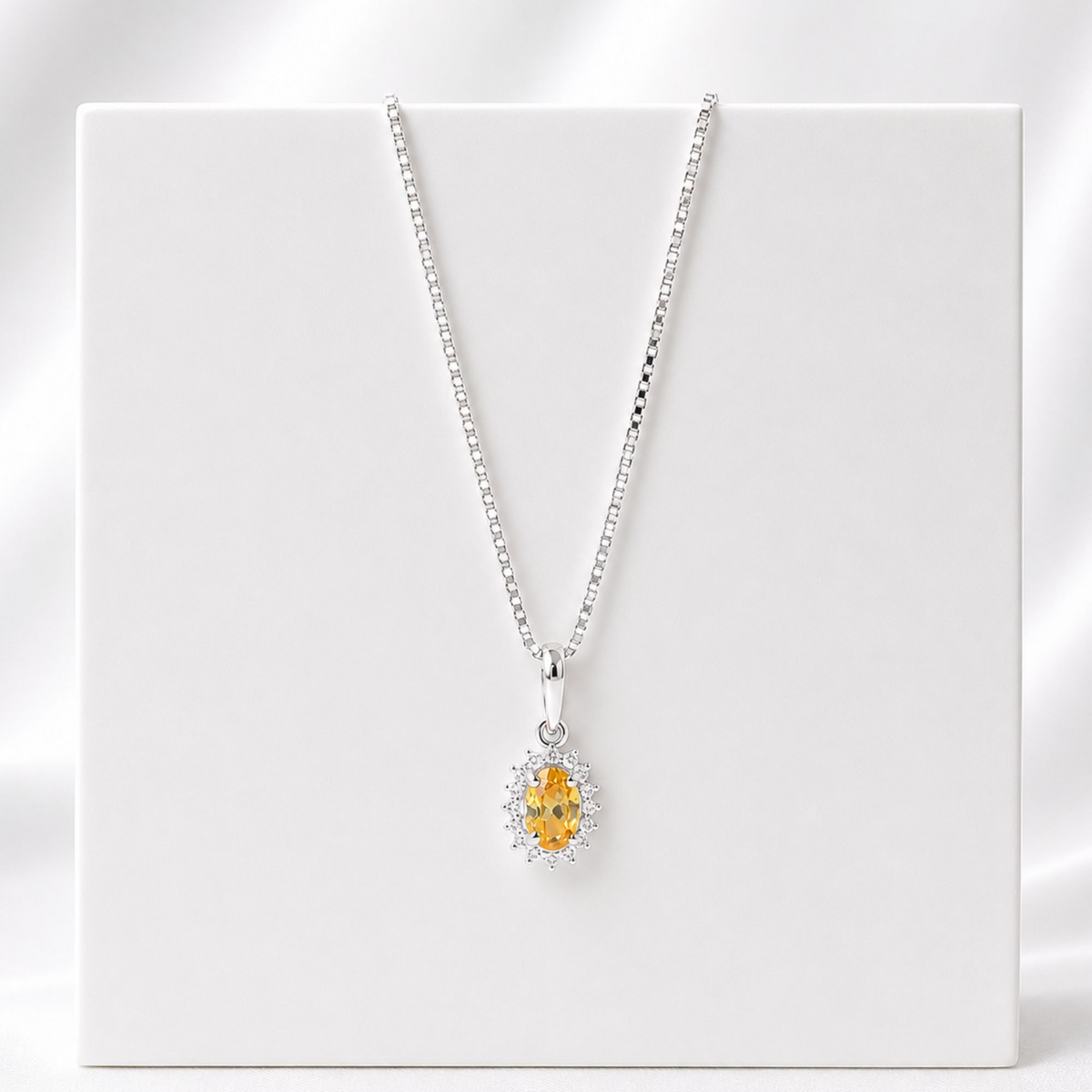 Colar Ponto de Luz Amarelo Topázio Com Cravejado Cristal 45 cm Prata 925