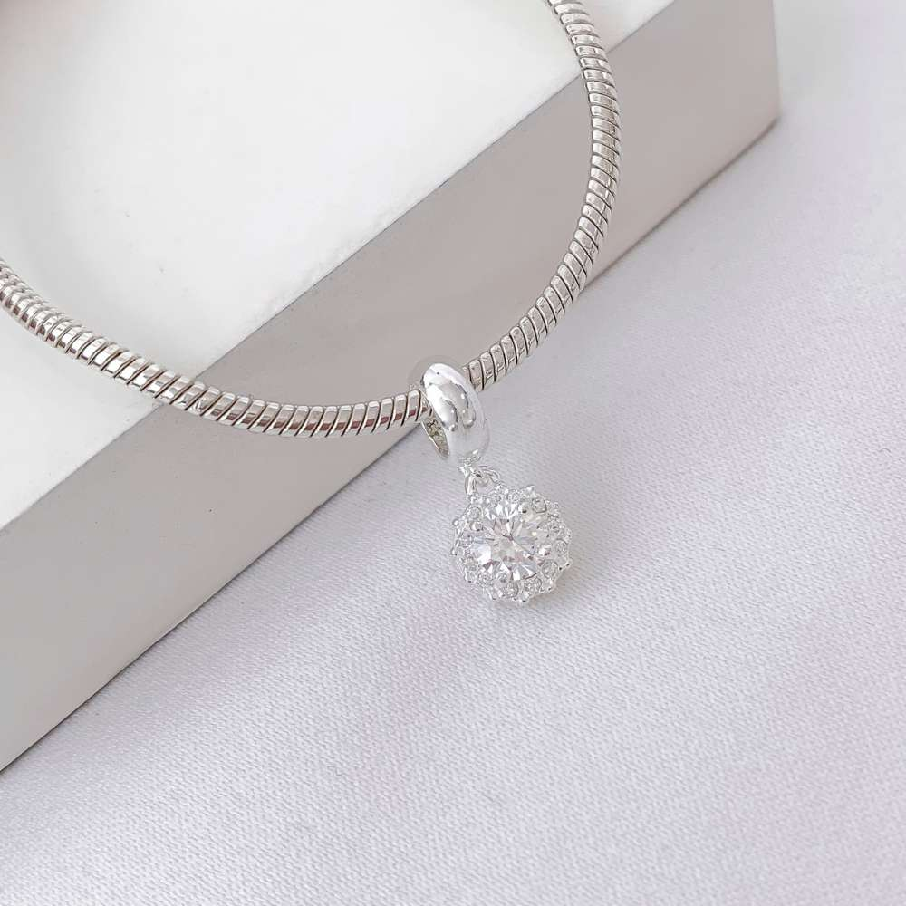 Berloque Radiante Zircônia Cristal Prata 925