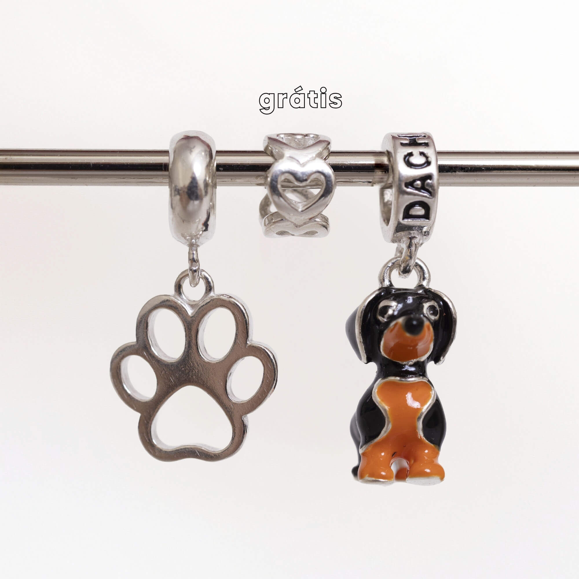 Leve 3 pague 2 - Kit de Berloques Prata 925 com Patinha Vazada, Dachshund Salsicha Preto e Ganhe Mini Separador Corações