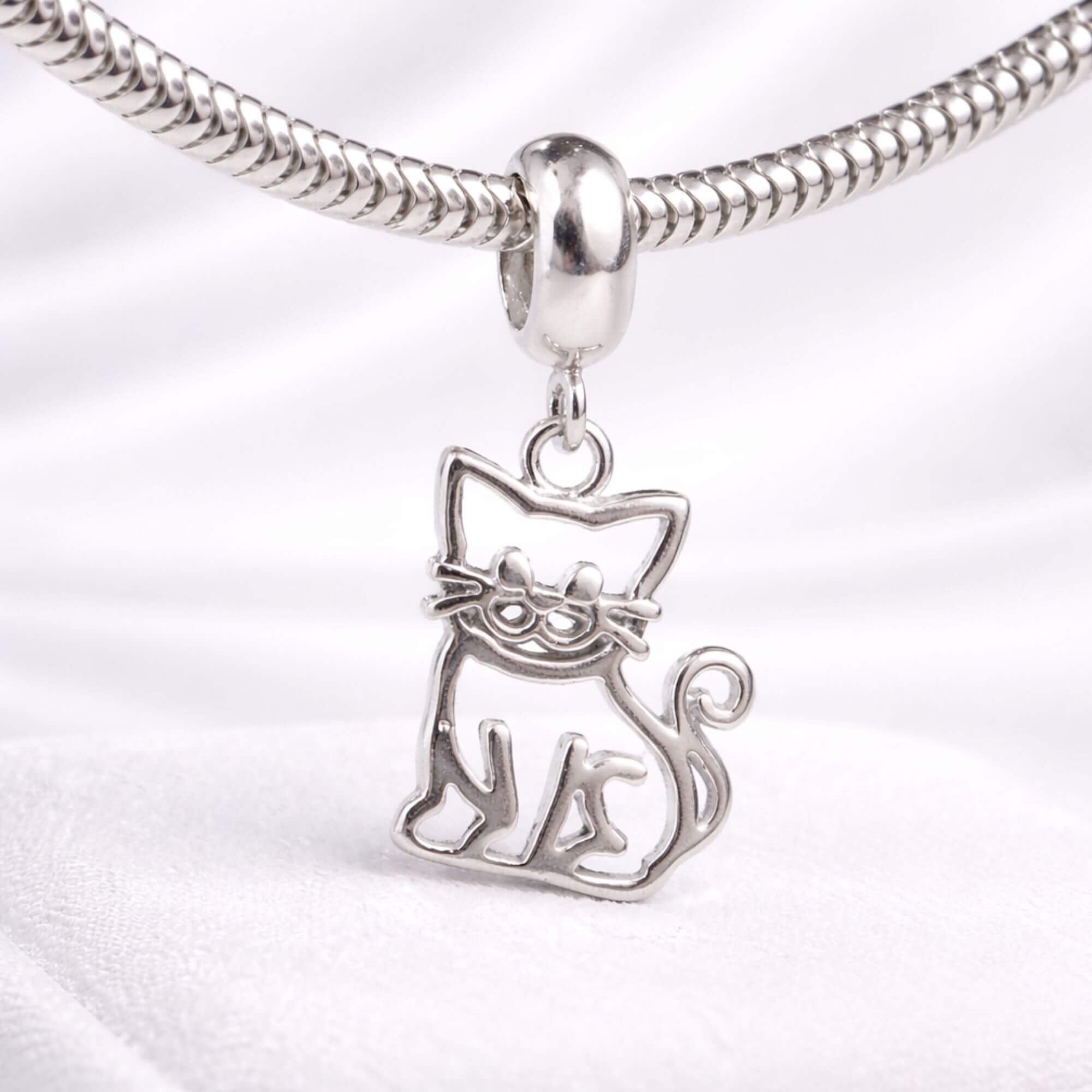 Berloque Gato Vazado Prata 925