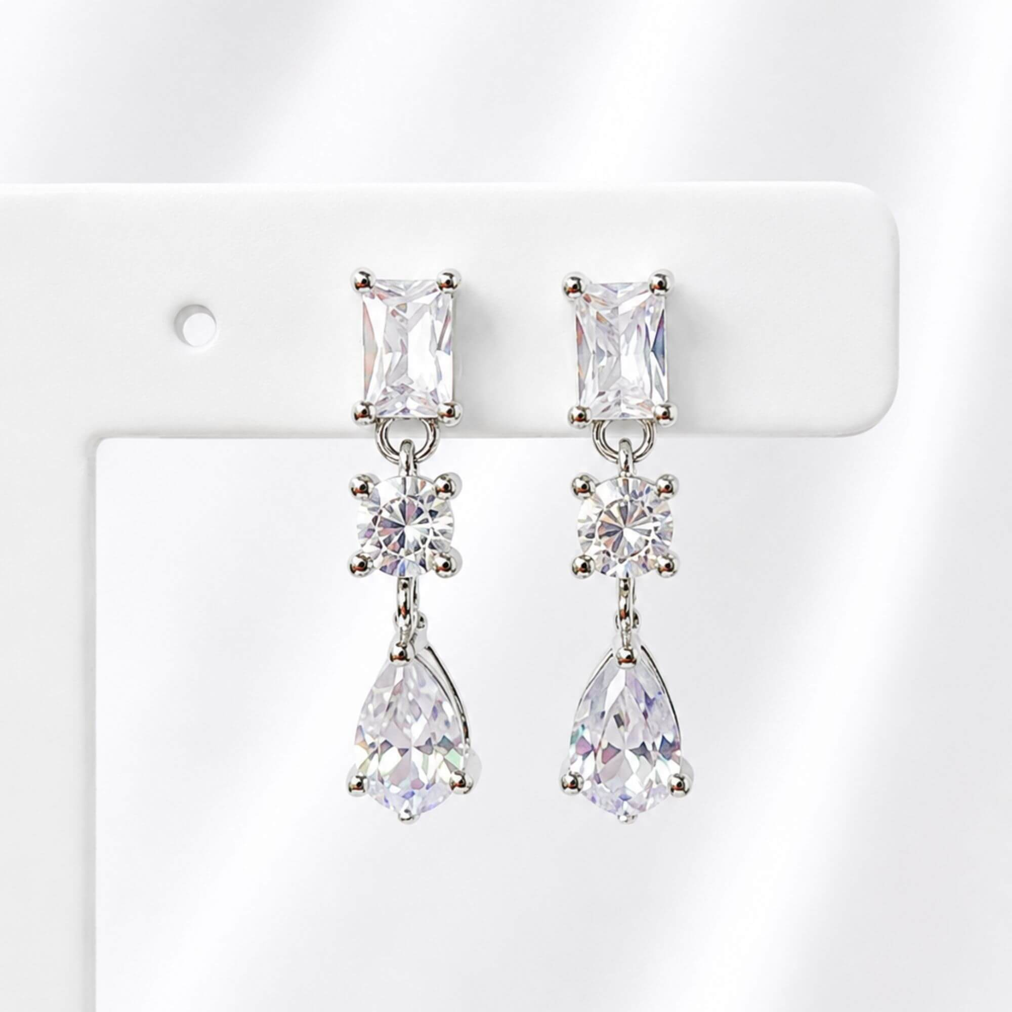 Brinco Zircônia Baguete Com Gota Cristal Prata 925