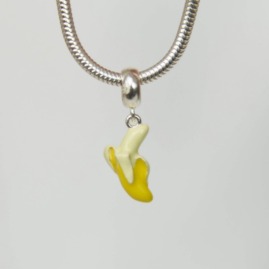 Berloque Banana Prata 925