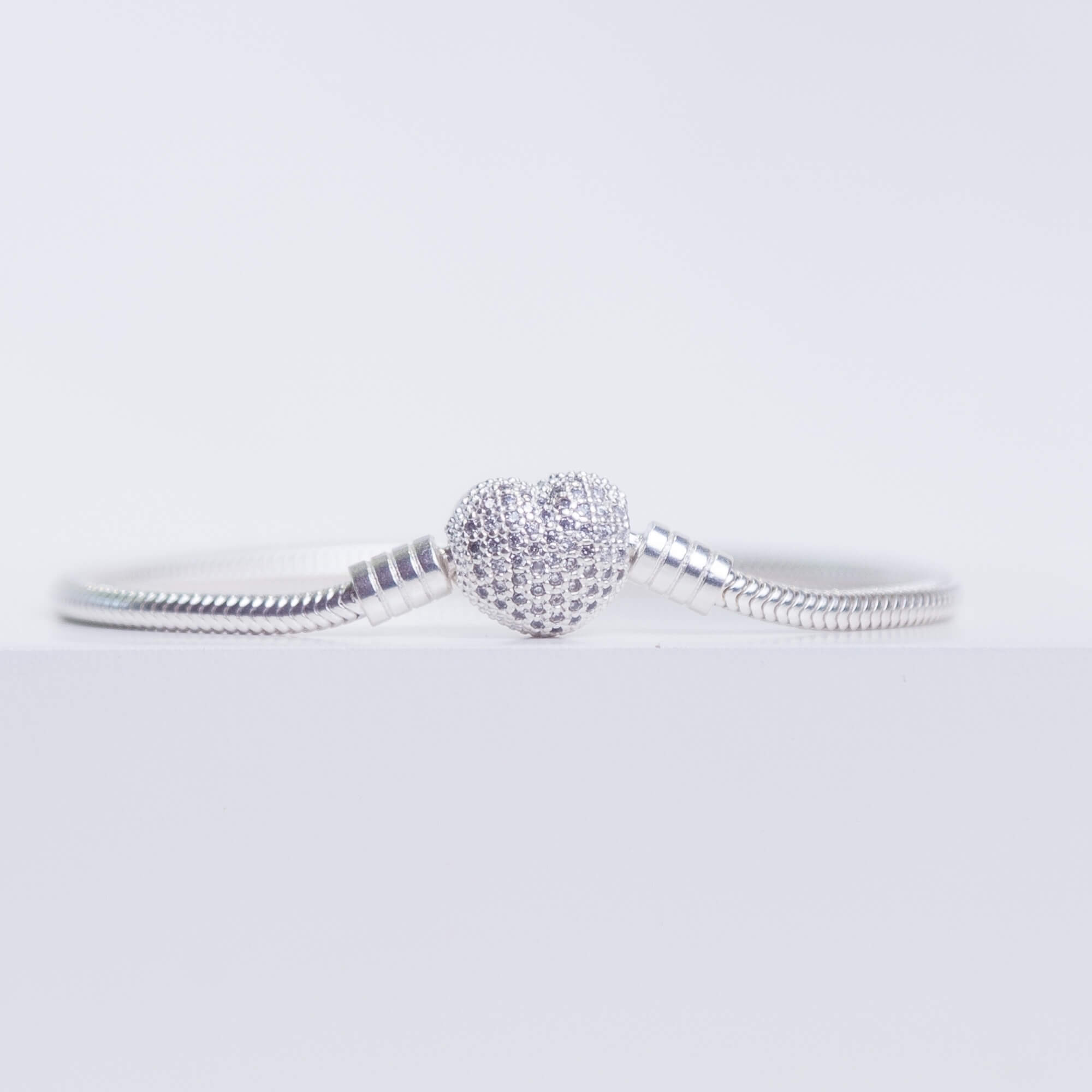 Pulseira de Berloque Coração Cravejado Com Zircônias Prata 925