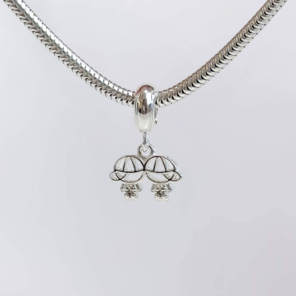 Berloque de Prata 925 Filhos Zircônia Cristal