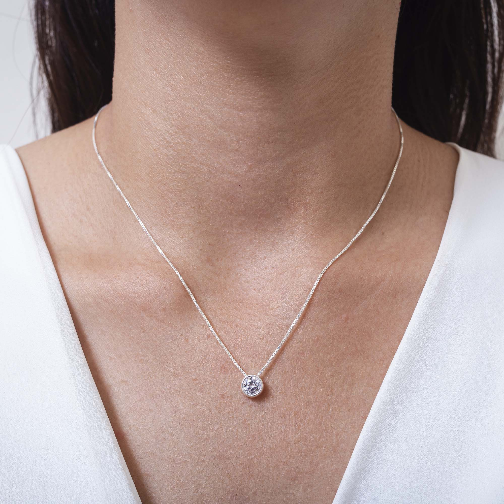 Colar Ponto de Luz Zircônia Cristal 8mm 45 cm Prata 925