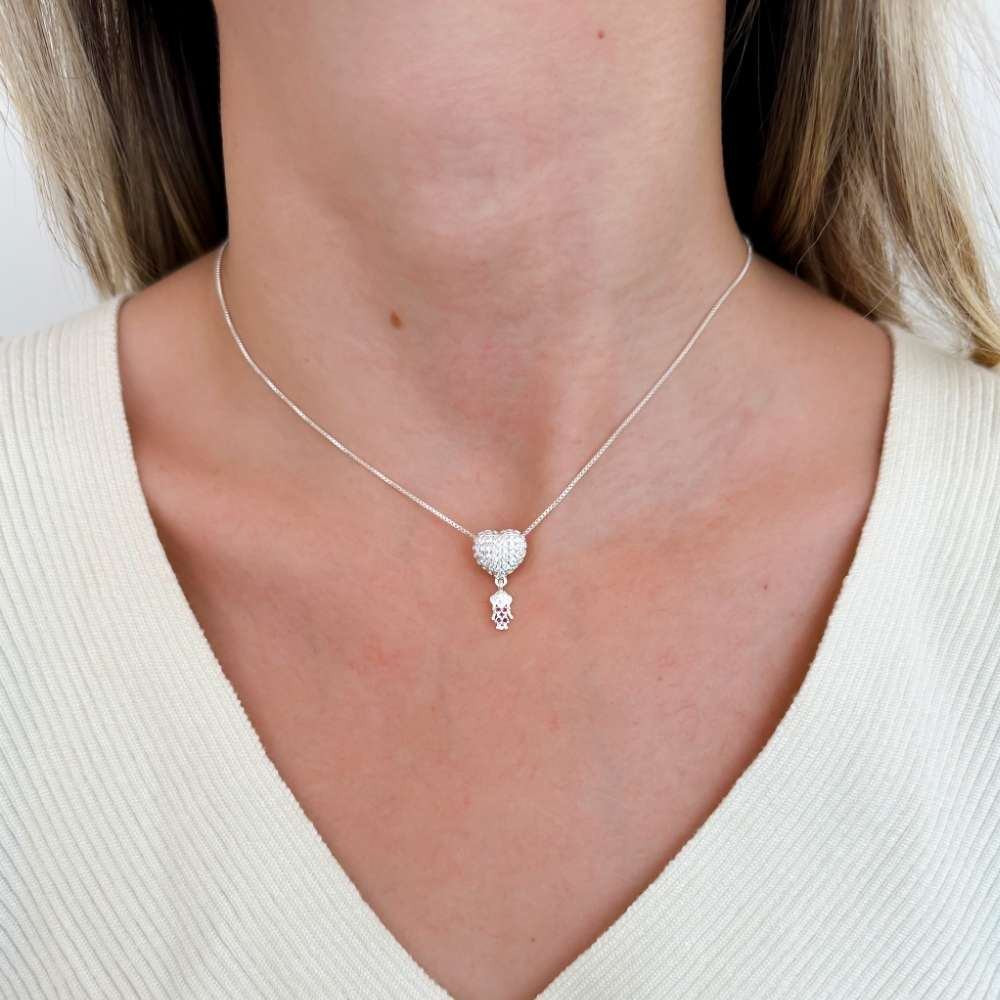Colar Coração Cravejado com Menina Zircônias Pink Prata 925