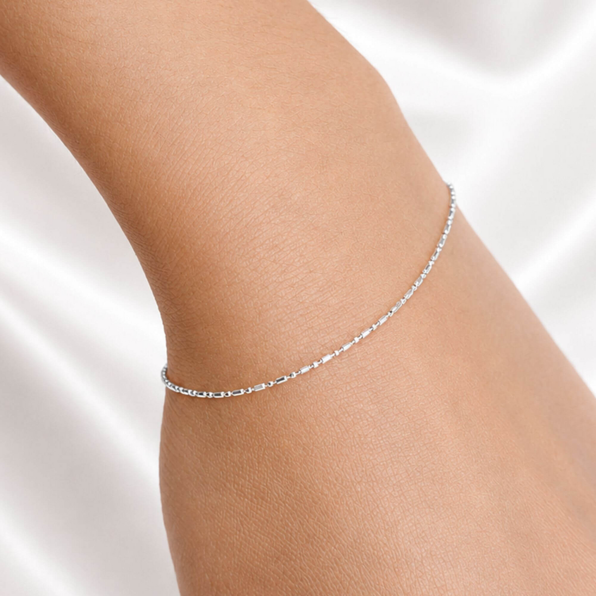 Pulseira Palito Com Bolinhas Diamantada 18 cm Prata 925