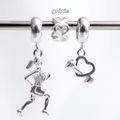 Leve 3 pague 2 - Kit de Berloques em Prata 925 com Coração e Halter, Corredora Zircônia e Ganhe Mini Separador Corações