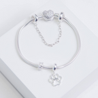Kit Minha Primeira Pulseira Coração Cravejado + Berloque Patinha + Presente Berloque Mini Separador Corações