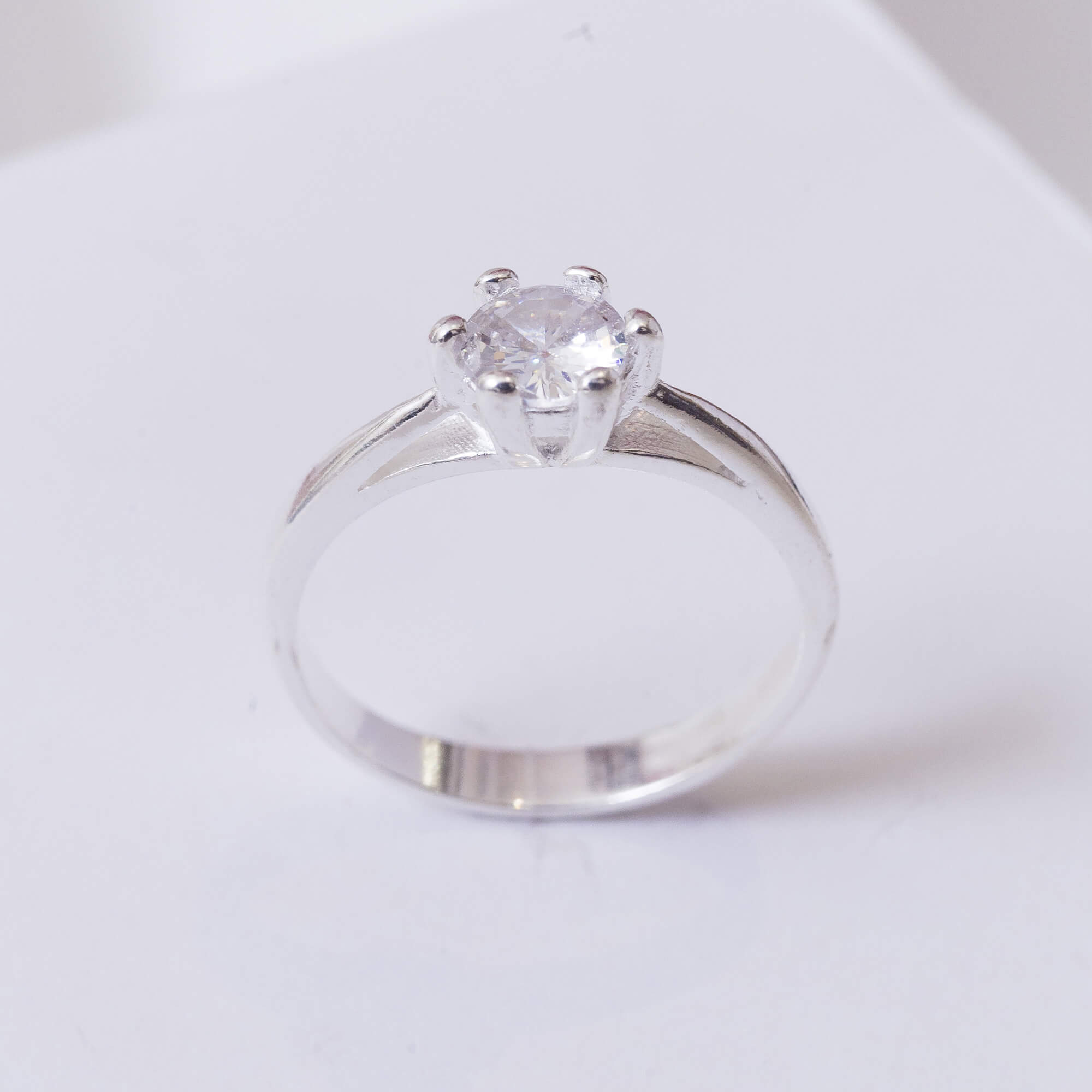 Anel de Prata 925 Solitário Cristal Liso