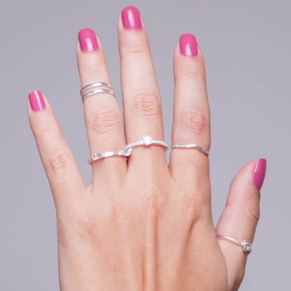 Anel V Liso Minimalista Prata 925