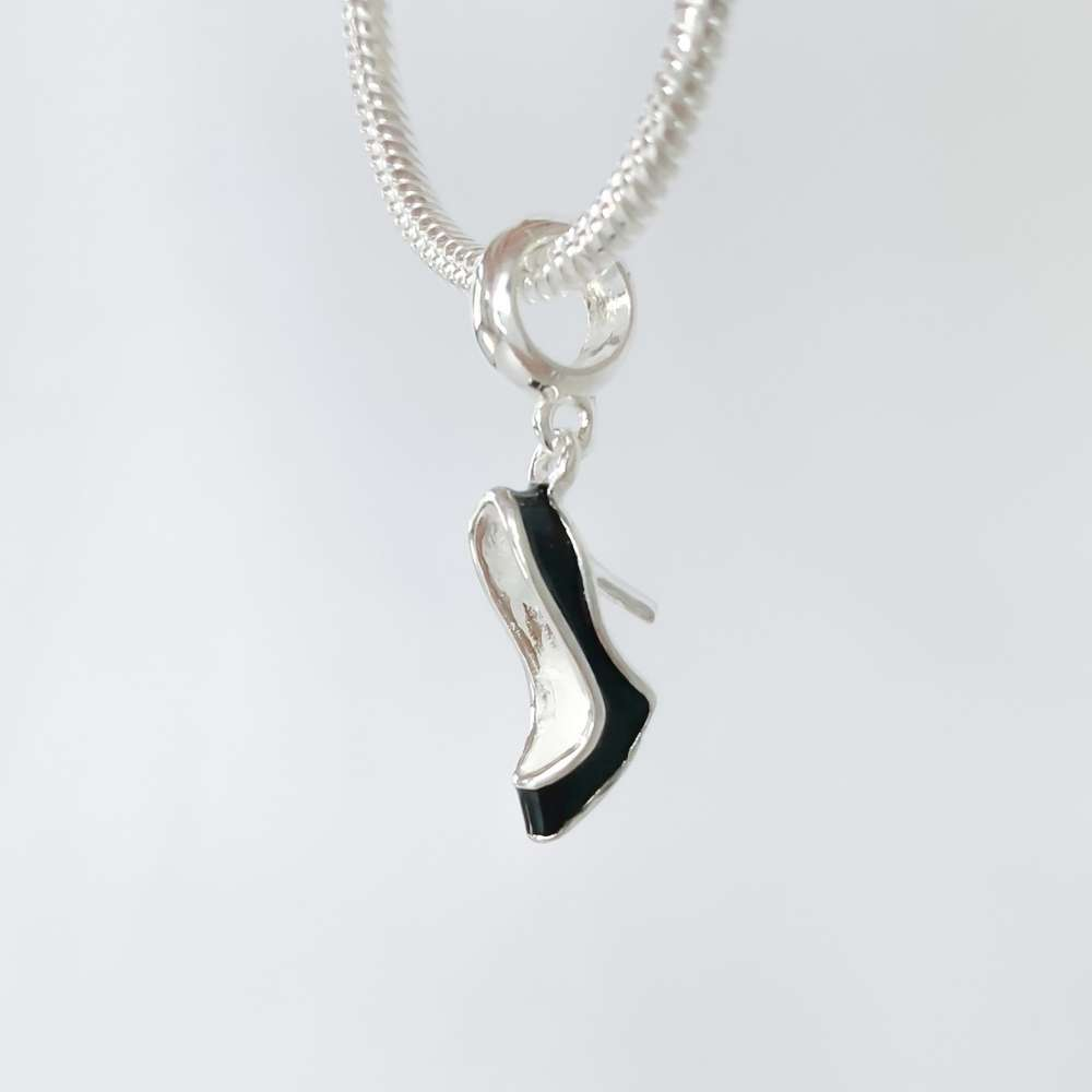 Berloque Sapato de Salto Prata 925