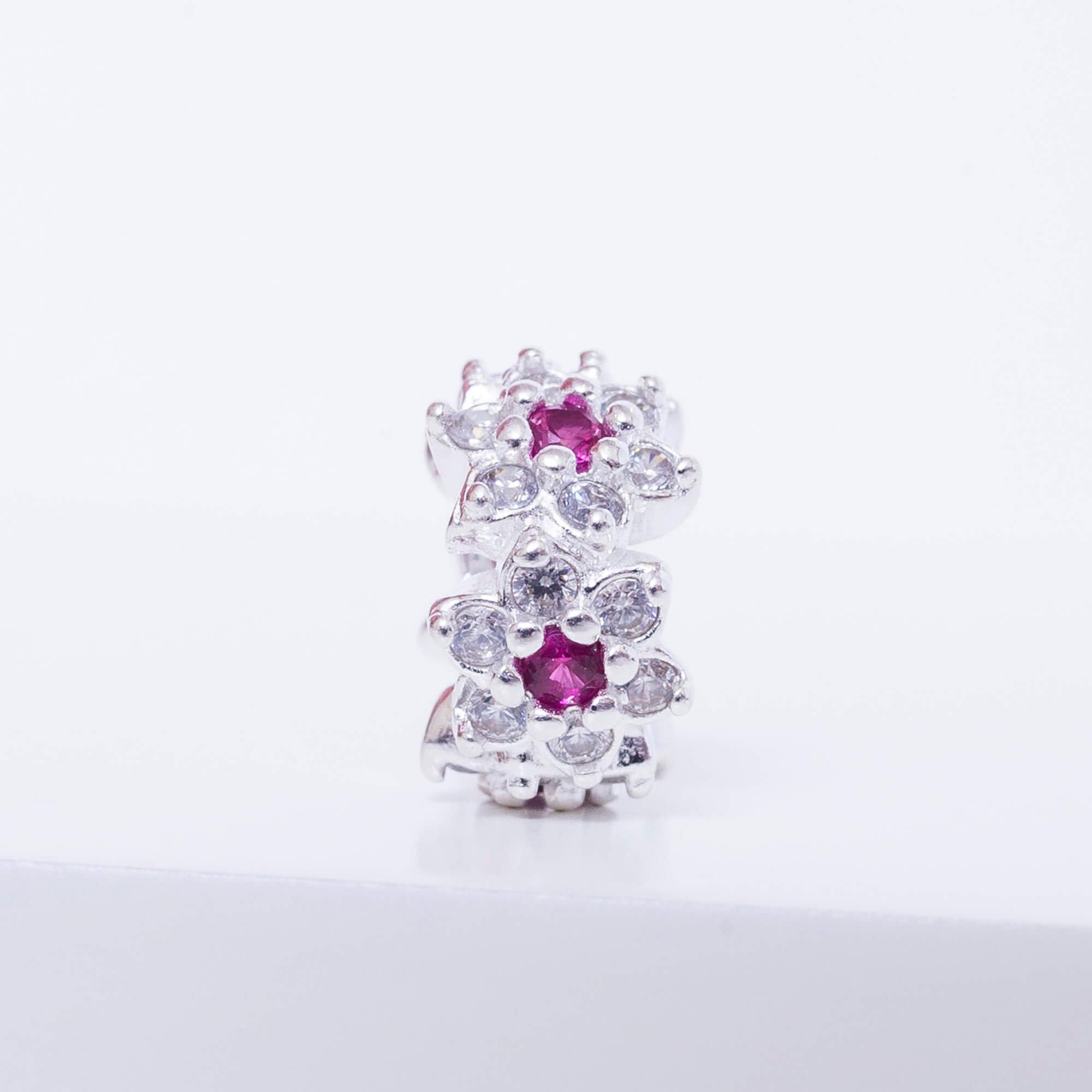 Berloque Mini Separador Flor Com Zircônia Rosa Prata 925