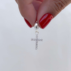 Berloque Crucifixo com Zircônia Prata 925