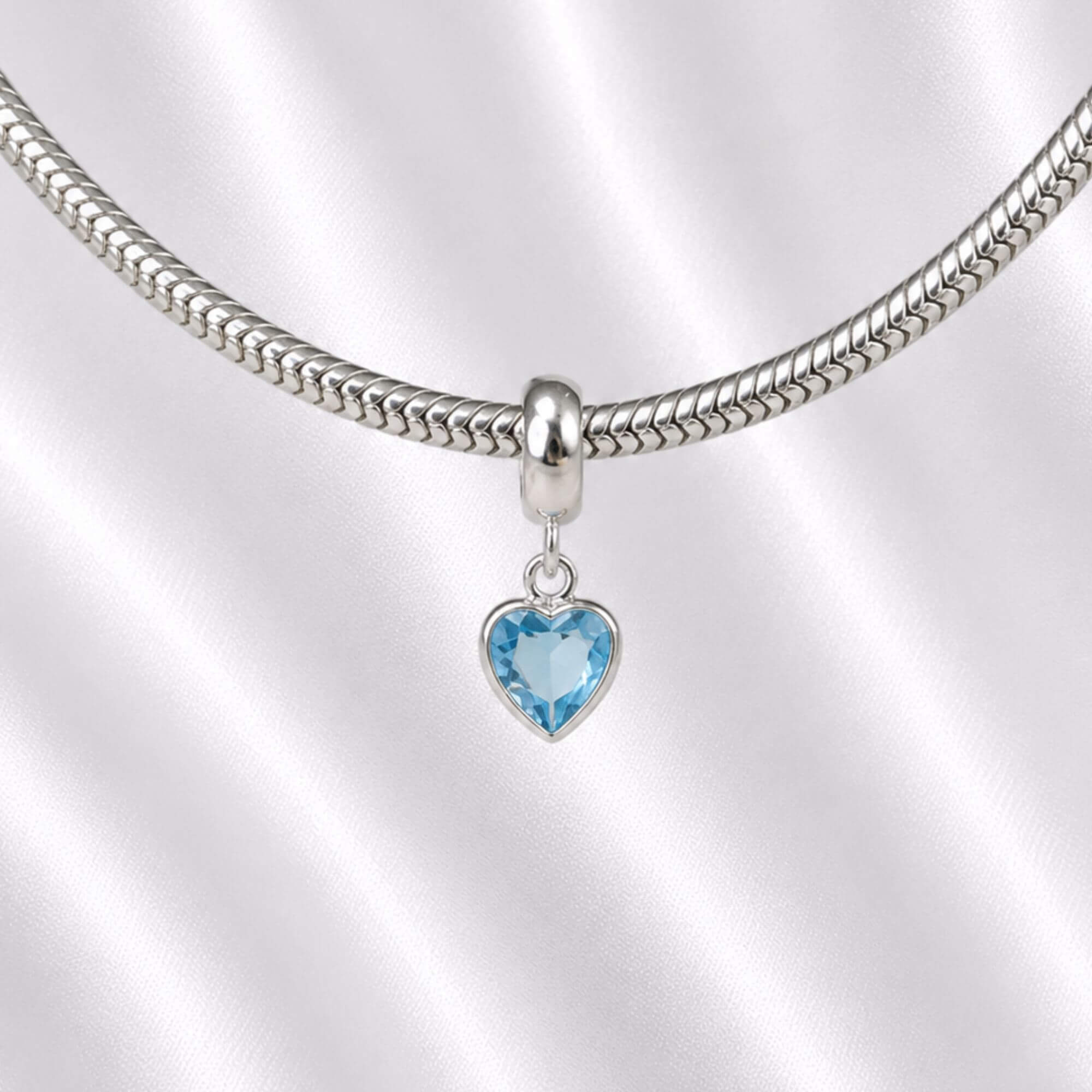 Berloque Coração Zircônia Azul Celeste Prata 925